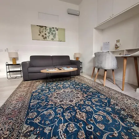 Residenza Malvezzi * Rome